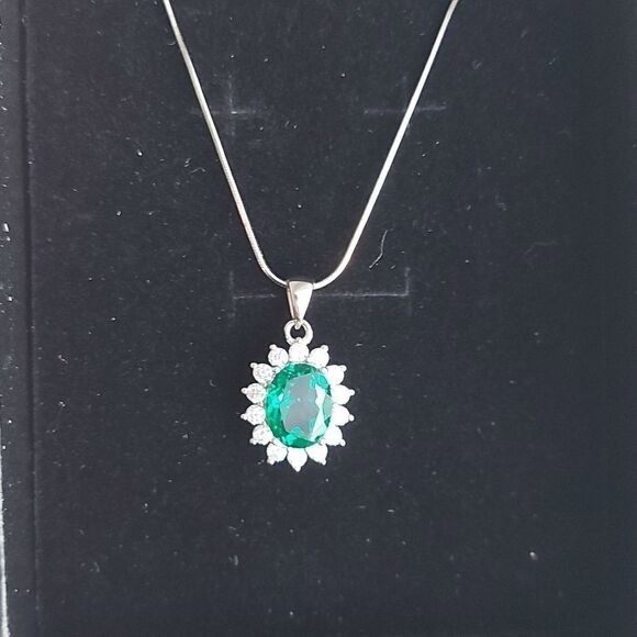 1.74 Carat Emerald Sterling Silver Diana Necklace - Picture 5 of 8